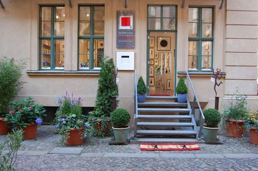 Eingang zur Galerie "Art in Boxes" in Berlin